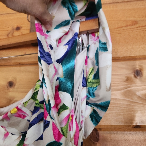 Express One Shoulder Bodycon Sheath Dress Floral Tropical Pleated Stretch Size 2 - Picture 2 of 10